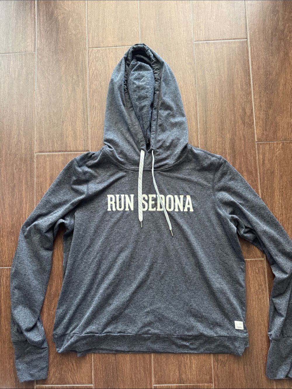 Vuori Halo Essential Hoodie “Run Sedona” Size Small Limited Edition